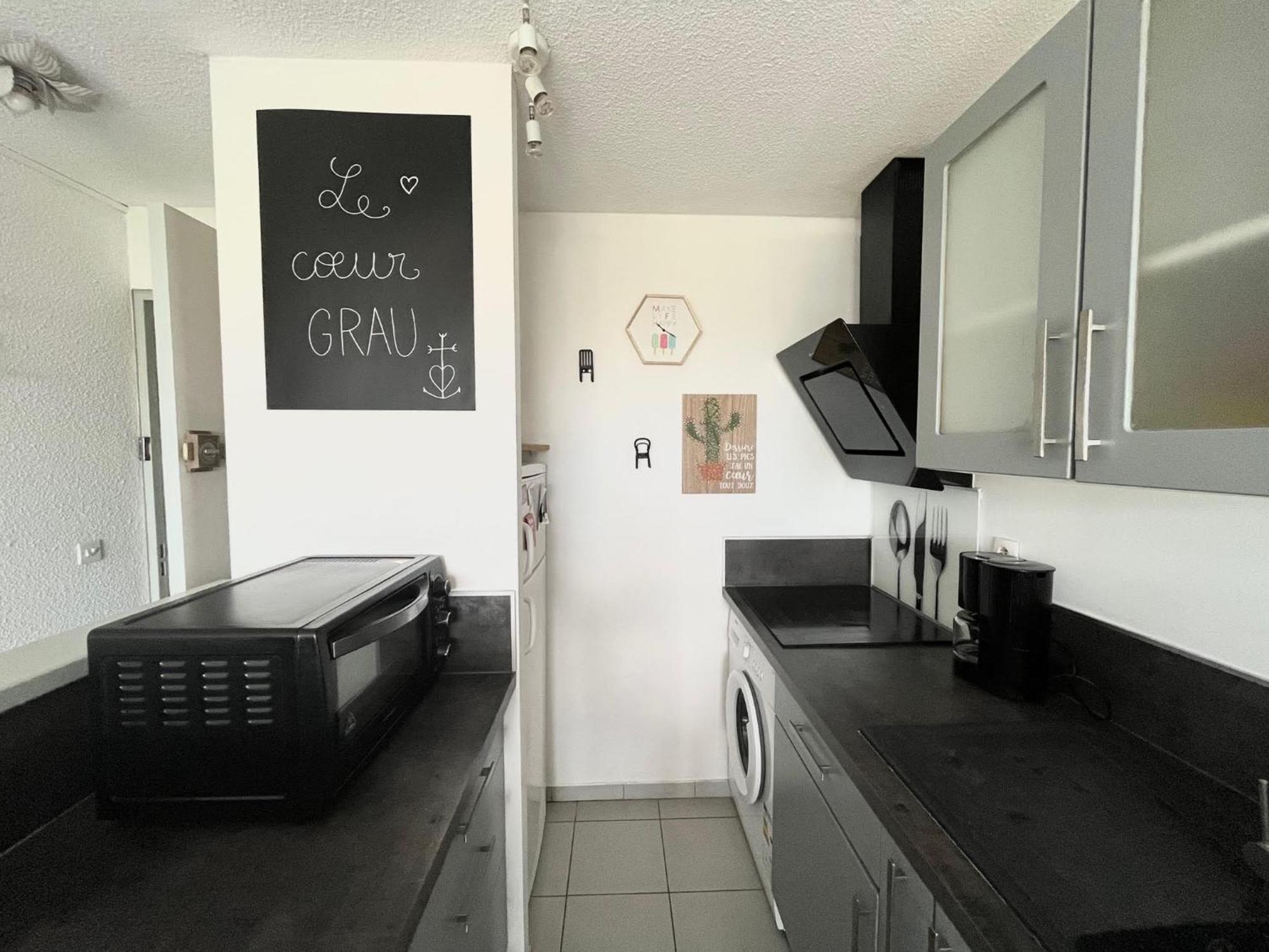 Appartement Devant La Mer + Parking Le Grau-du-Roi Buitenkant foto