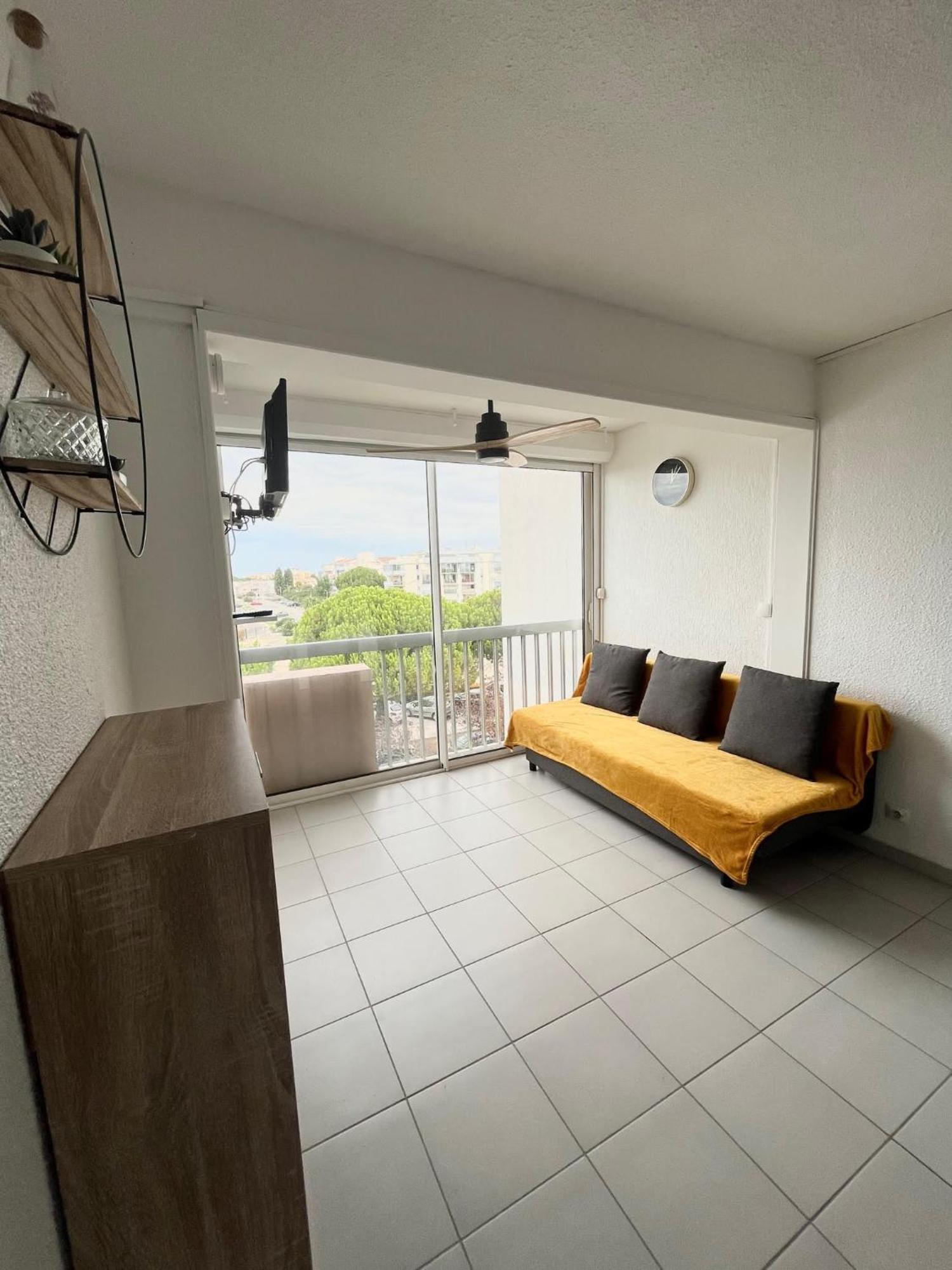 Appartement Devant La Mer + Parking Le Grau-du-Roi Buitenkant foto