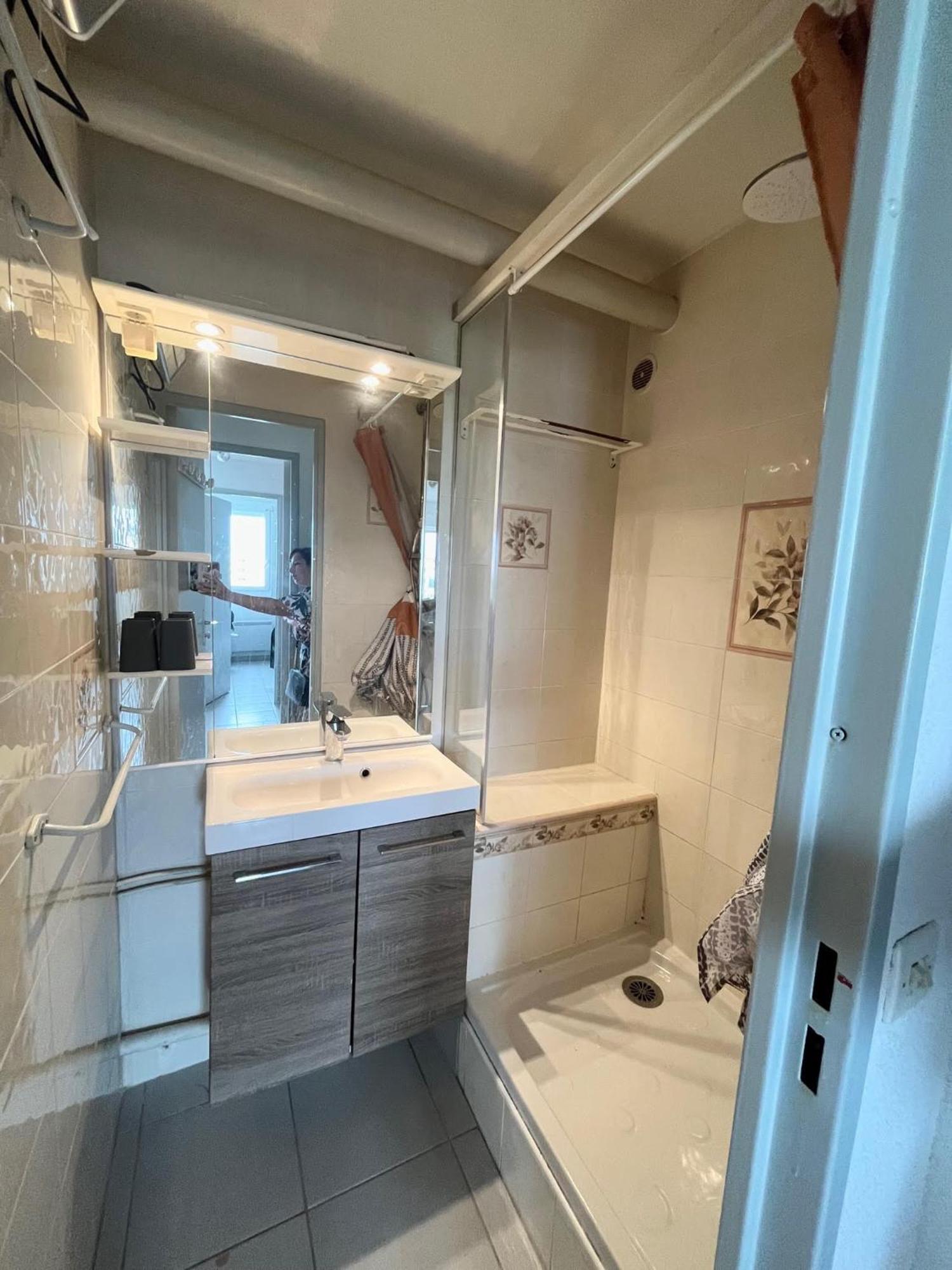 Appartement Devant La Mer + Parking Le Grau-du-Roi Buitenkant foto